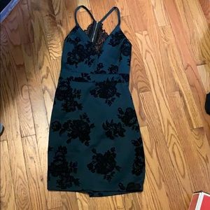 Windsor dress in 100% condition